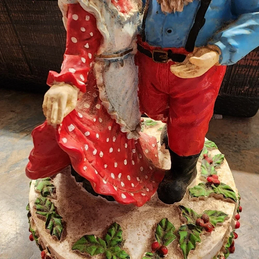 SANTA & MRS. CLAUS SANKYO MUSIC BOX - TESTED WORKING VINTAGE